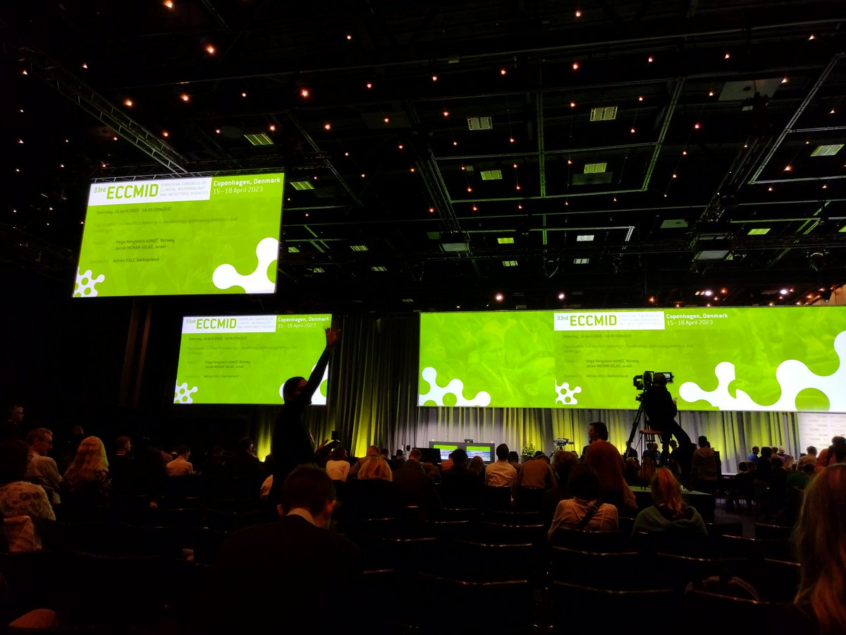 Keynote lecture of digitalisation in medicine at @ECCMID #ECCMID2023