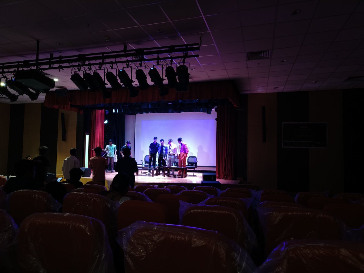 npm_loke's tweet photo. It was a great experience attending my first ever blockmeet in IIIT RANCHI @nomoex_in @FoundershipHQ @devs_dungeon @_houseofhackers @Web3Jh https://t.co/JUi6oCo1Z4