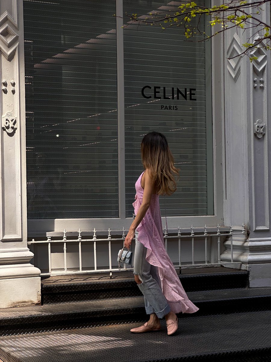 karolinageits's tweet image. wearing my new top in pink @revolve

#springtop #springstyle #springoutfit #fashion #ootd #outfitoftheday #style #revolve