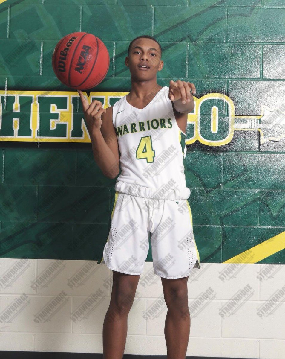 theRealDParham4's tweet photo. DeSean Parham SG 5'9 156 #HenricoHighSchool 2026 Richmond, VA #RiverCityReign26 https://t.co/r06neHHsT2