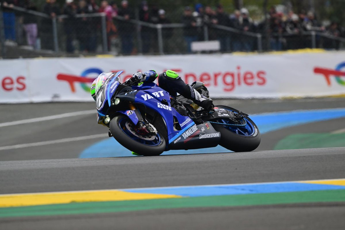 yamaharacingcom's tweet image. 🇫🇷 The 46th edition of the Le Mans 24 Heures Motos is go!

Yamalube YART Yamaha's @MarvinFritz7 is currently leading the race after the traditional running start 🏍 🏃

You can follow the action via live timing here ➡️ fimewc.com/live-timing

#YamahaRacing | #FIMEWC | #24hMotos