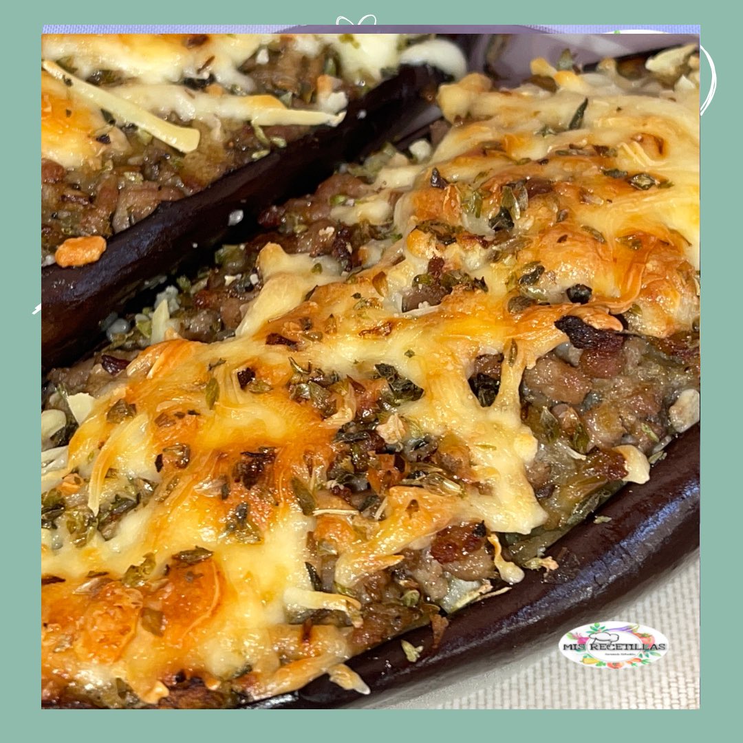 MRecetillas's tweet photo. Unas buenas Berenjenas 🍆 y una buena carne picada da el resultado de un buen #almuerzosaludable , si le damos cariño a los ingredientes siempre saldrá algo rico para todo el que te rodea 🫶🏻
#amigosfoodiesinsta #vuestrosfoodies #recetasketoenespañol #comeressalud #comerico https://t.co/JieeEYEXut