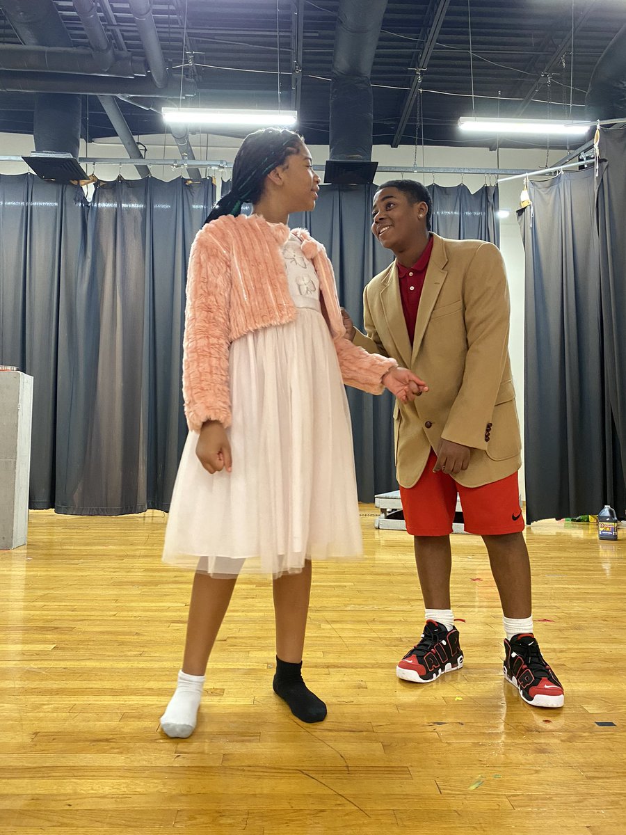 Pmsdramageeks tweet media