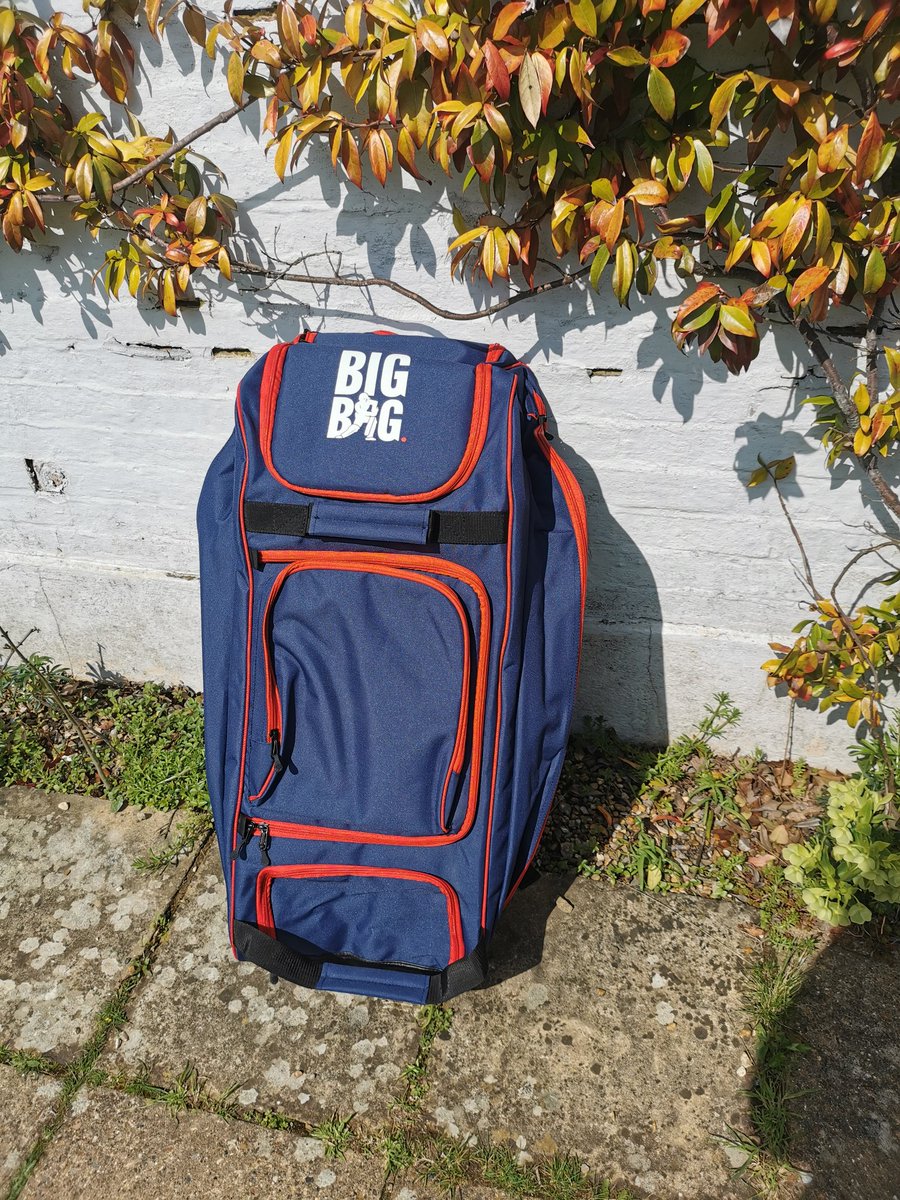 Custom Bats Forum tweet media