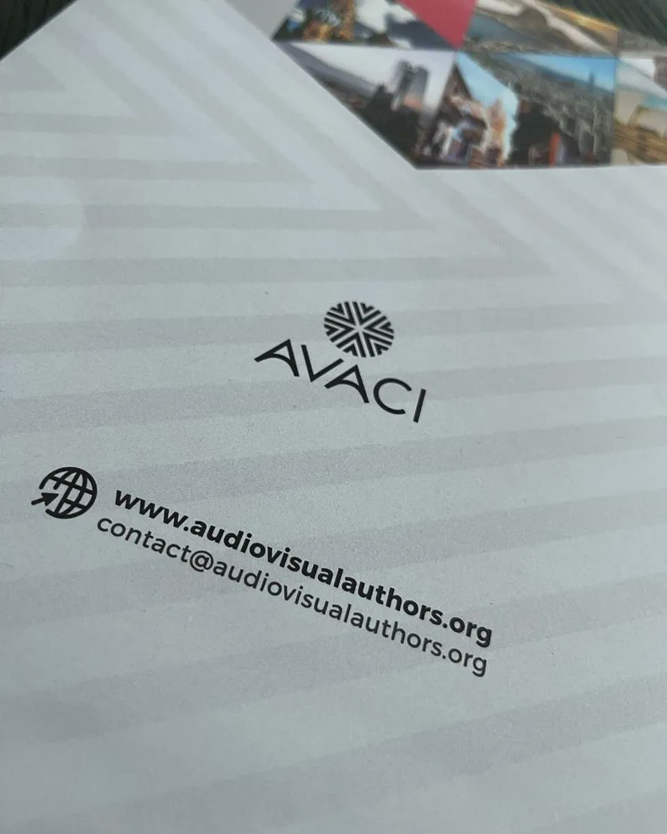 APASER_AFRICA's tweet photo. News !!
Laza, Président de Apaser Africa est actuellement à Miami, Florida, dans le cadre de la préparation de l'Assemblée Générale de AVACI qui aura lieu du 2 au 6 mai prochain à Rio de Janeiro.
#APASER
#AVACI https://t.co/hcFoNc42da