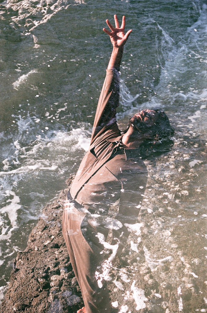 margo_officiel's tweet photo. 📸 🌊 https://t.co/ve09KqRXMA