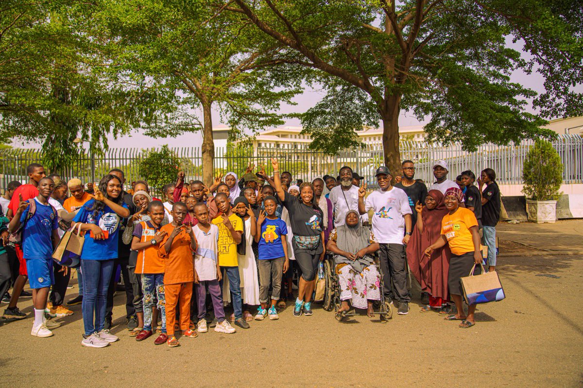 WMulombo's tweet photo. Happy and memorable time today again as the @UN_Nigeria team joins @WHONigeria @nsccofficial and other stakeholders to #WalkTheTalk for #HealthForAll challenge as we continue our #WHO75 celebrations calling for equity and human rights for better health https://t.co/RUSKt4AABU