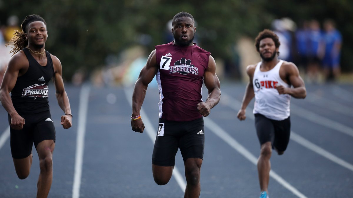 Tigers run away with team title at Centre Twilight Invitational Friday evening.

➡️➡️➡️ bit.ly/40bUwV3