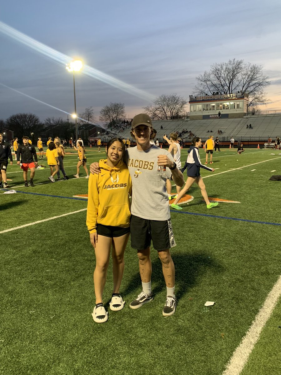 So proud of your work yesterday. I know it wasn’t easy, but you kept fighting to achieve a huge PR 4’83.
More experiences and learnings are coming <a href="/sabrinamac01/">Sabrina Macatangay</a> <a href="/JacobsGirlsTF/">Jacobs Girls Track & Field</a> <a href="/HDJ_Athletics/">Jacobs Athletics</a>