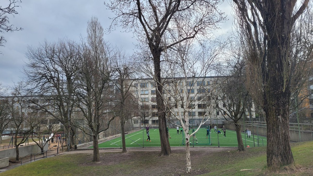 MarioHolzner's tweet photo. Last day of the European Social Science History Conference in Gothenburg - the city is also home to many buildings constructed in the international style of the Swedish welfare state - among them also the concert hall, the location of the
#ESSHC23 evening reception @esshc23 https://t.co/CW1RXPAI9T