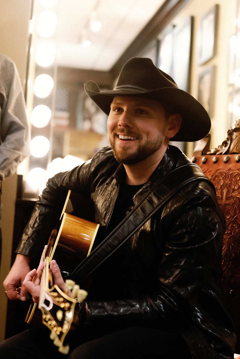 BrettKissel's tweet photo. Sorry folks, but I have breaking news.  The Happiest Place on Earth is NOT Disneyland like many of you were lead to believe.  The Happiest Place on Earth is actually the Grand Ole Opry.  @opry — Come to the Opry and experience for yourself!  I’ll never forget last night!!!! https://t.co/CDgWTWLBh8