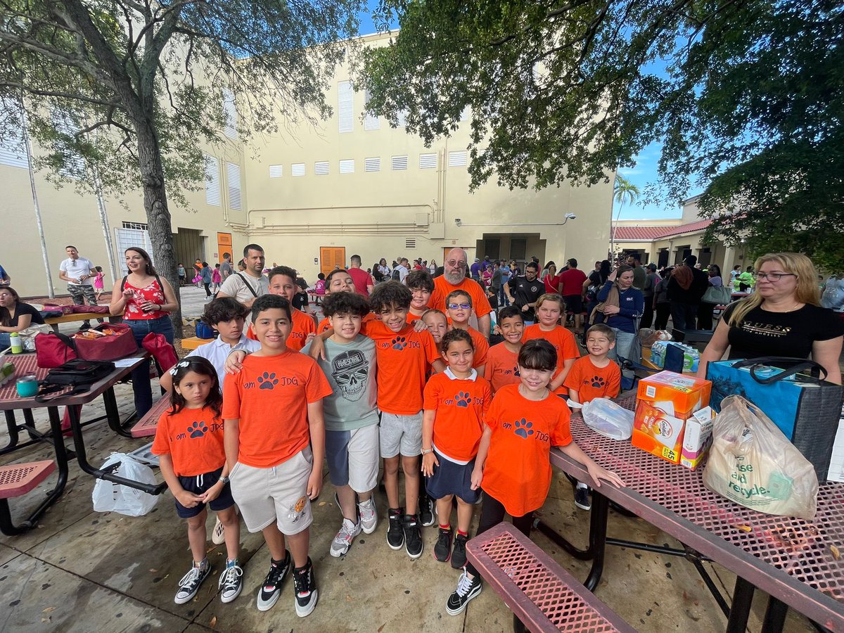 jdgjaguars's tweet photo. The JDG Chess Team is ready to compete at today’s @MDCPS District Championship! #chess2think @jdgjaguars @MDCPSSouth @SuptDotres @MDCPSTitleI https://t.co/WtS3NjCHB4