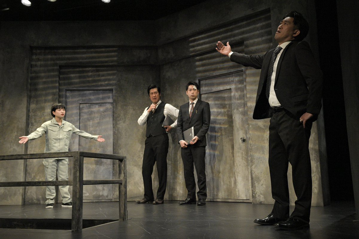 本日の公演も無事に終演いたしました。
お足元の悪い中、ご来場くださった皆様、誠にありがとうございました！

明日は13:00~の1回公演🌸
あと3日、残り3ステージです。

#箱庭円舞曲 「 #彼女も丸くなった 」
#シアタートップス にてお待ちしております！