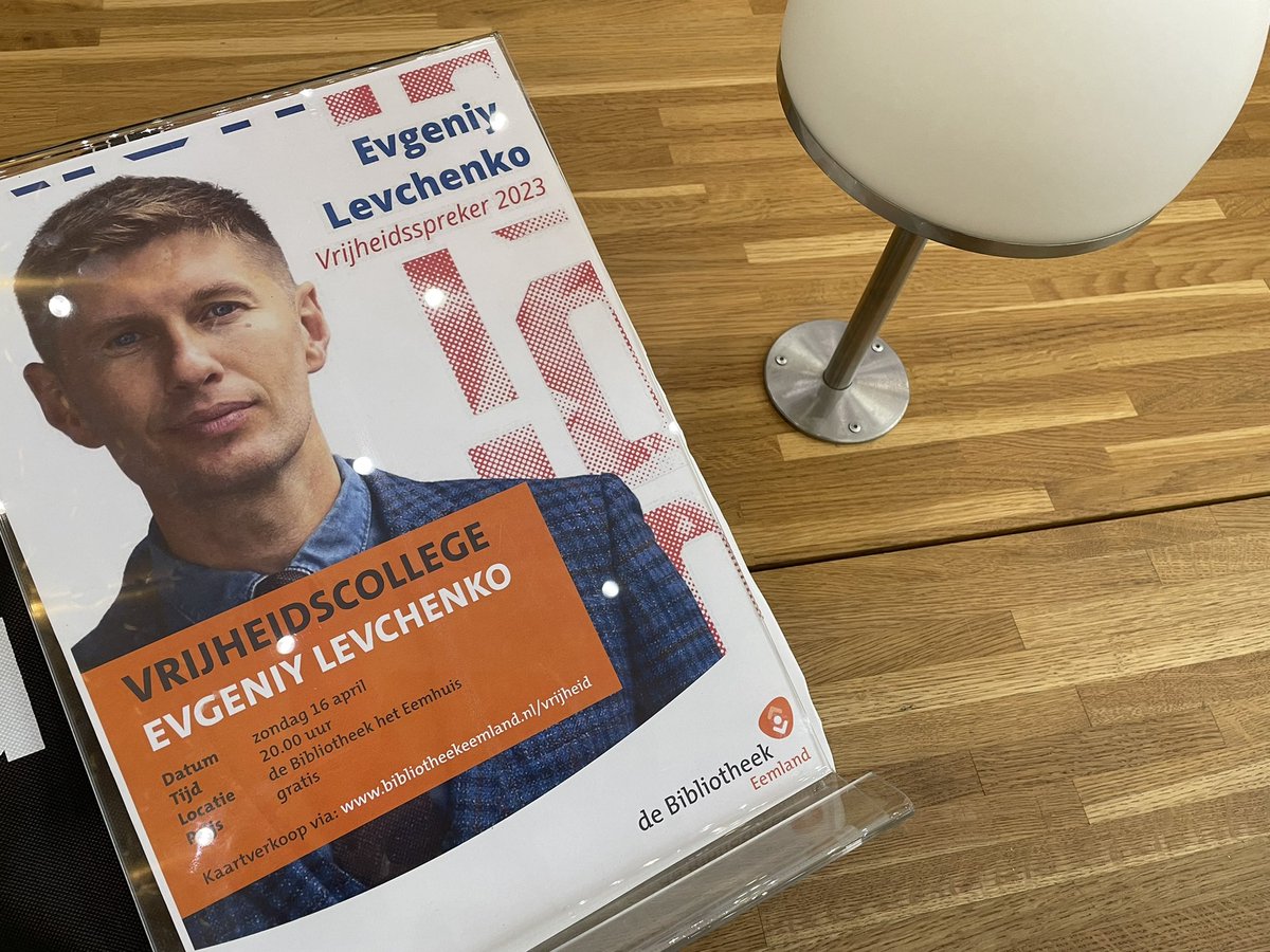 Lichtpunt in donkere tijden (voor zijn vaderland): het vrijheidscollege van <a href="/elevchenko/">Levchenko Evgeniy</a>, de voormalige profvoetballer uit #Oekraïne, in <a href="/BiebEemland/">Bibliotheek Eemland</a> in #Amersfoort op zondag 16 april om 20.00 uur. Toegang gratis. Er zijn nog kaarten. Aanmelden via website bibliotheek. #vrijheid