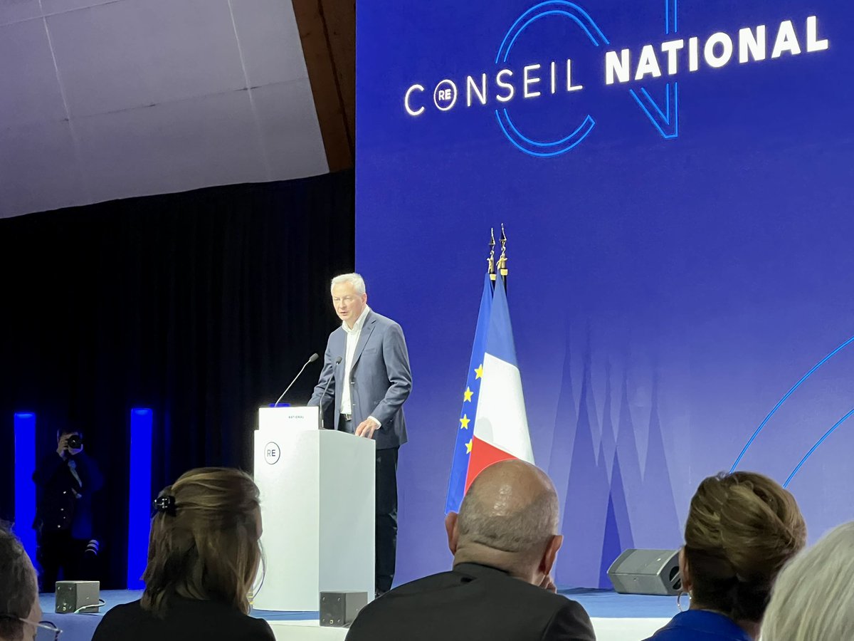 lauriannerossi's tweet photo. Premier Conseil national de @Renaissance : au travail pour débattre ensemble des grandes orientations de notre parti. Pour la France et pour les Français. Les militants des Hauts-de-Seine @92_Renaissance, que j’ai l’honneur de présider et représenter, y prennent toute leur part ! https://t.co/rBZNBZSG1M