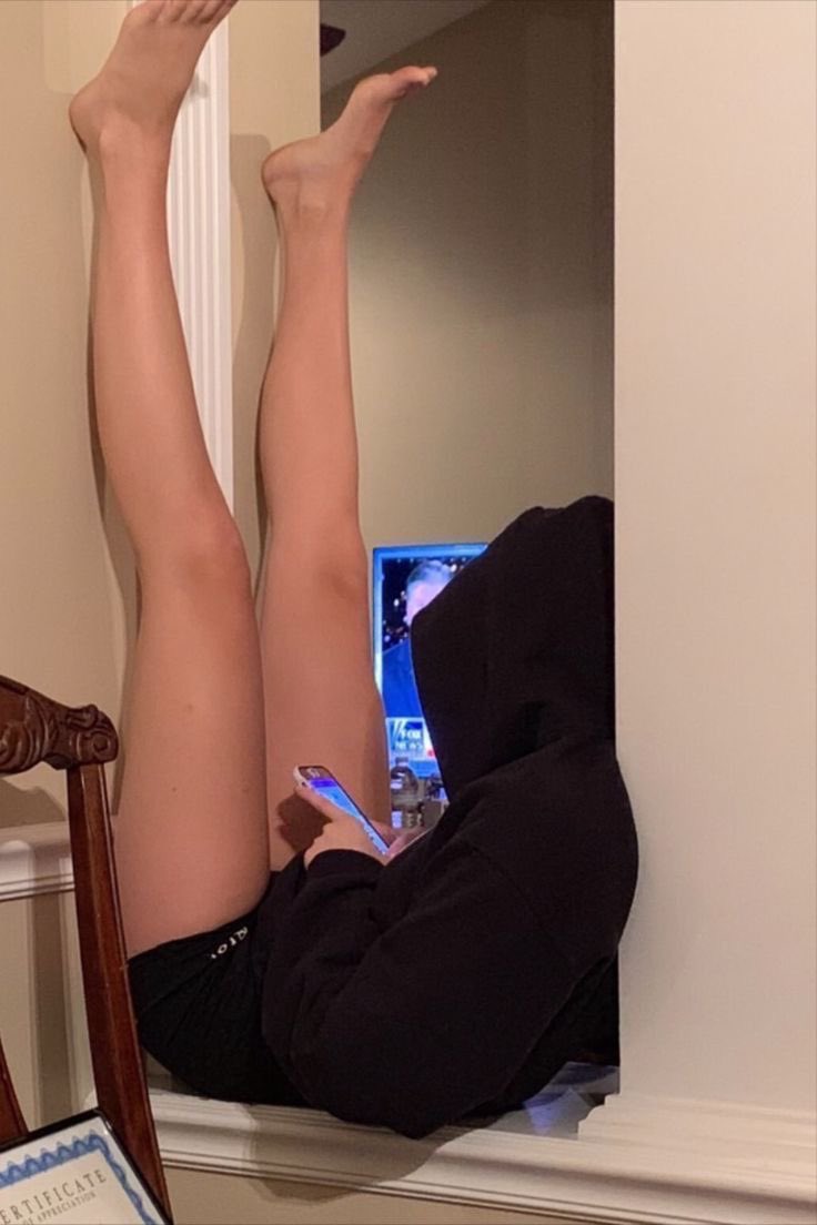 bagel_carrot's tweet image. กุที่ชอบบ่นปวดหลัง แต่ท่านั่งของกุ =