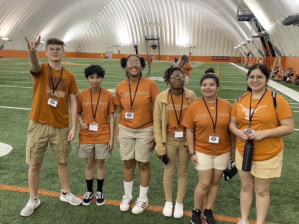 Mustangs in the Bubble! They get to be part of the <a href="/LonghornBand/">Longhorn Band</a> today! #HookEm