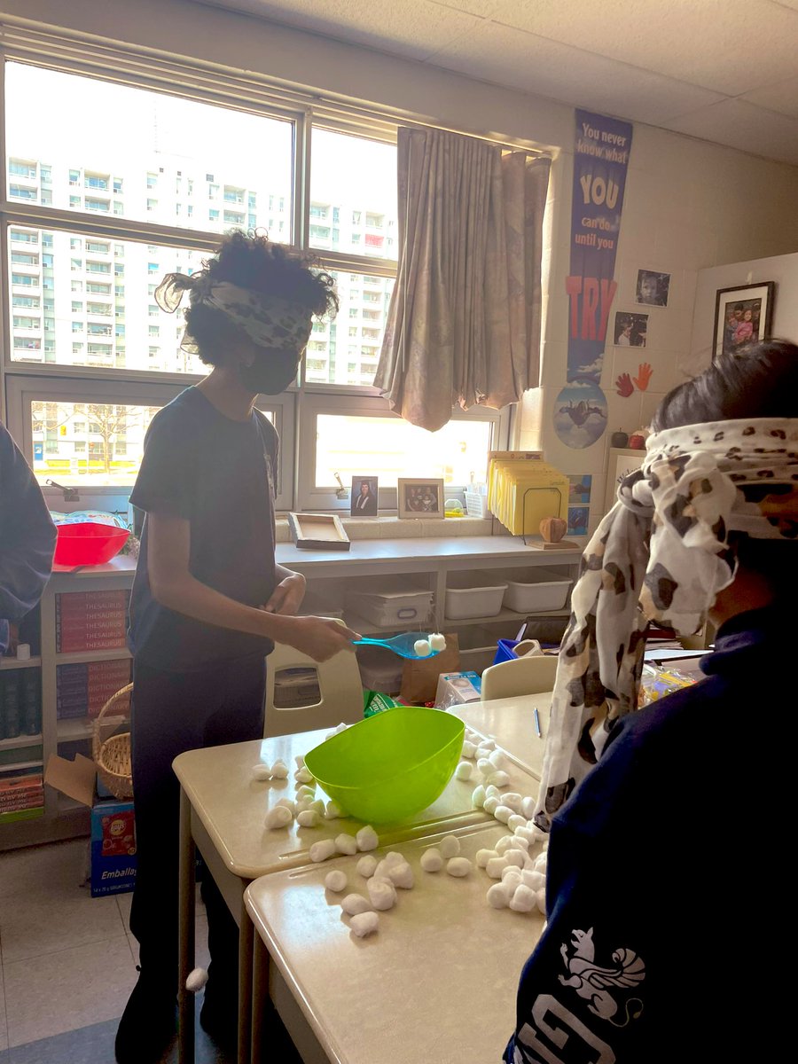 DelisiEve's tweet photo. Using minute to win it games for students to experience that challenges feel manageable when you surround yourself with a squad that cheers you on. Some noticed they didn’t mind being “unsuccessful” at the game because they felt like they won 🏆 #guidanceandSEL https://t.co/kTTn71KuVq