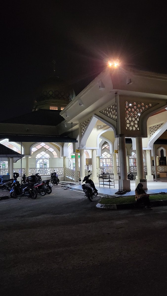 eriesha37's tweet image. Alhamdulillah..disini malam ni. Masjid teluk gong pandamaran klang.