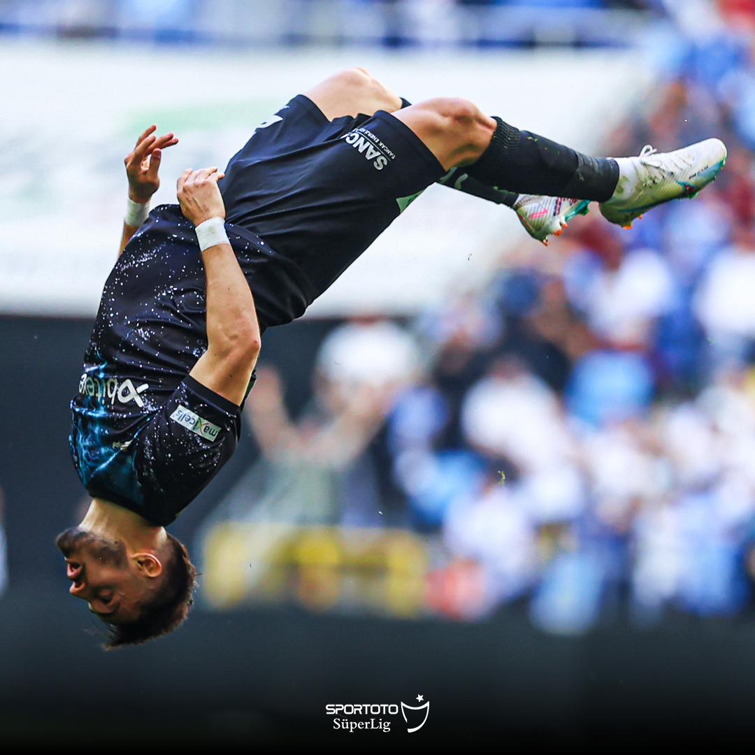 superlig's tweet photo. 🔵⚪ Yusuf Sarı'dan 𝟭 𝗴𝗼𝗹, 𝟭 𝗮𝘀𝗶𝘀𝘁! #ADSvKAS https://t.co/yyxltQ8XDB
