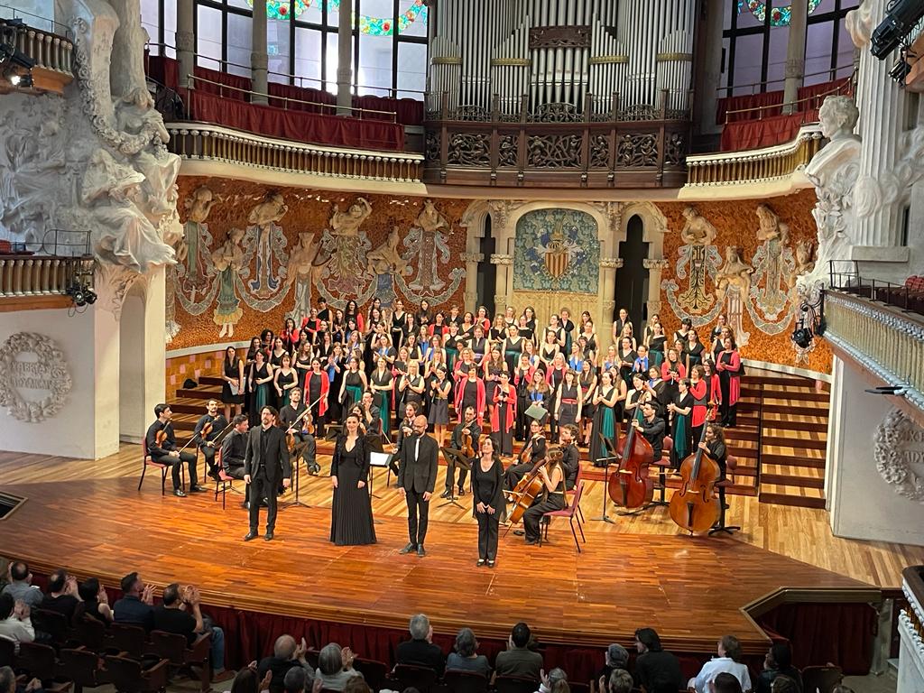 Cor Exaudio (@corexaudio) on Twitter photo Molt contentes de com ha anat el concert d'avui al <a href="/palaumusicacat/">Palau de la Música Catalana</a> 💫
Hem gaudit molt cantant amb el <a href="/CordeNoies/">CorNoies OrfeóCatalà</a>, el <a href="/coraglepta/">Cor Aglepta</a>, Nàiades cor de noies i la <a href="/CamerataP/">Camerata Penedès</a> 🎶 Molt contentes de com ha anat el concert d'avui al <a href="/palaumusicacat/">Palau de la Música Catalana</a> 💫
Hem gaudit molt cantant amb el <a href="/CordeNoies/">CorNoies OrfeóCatalà</a>, el <a href="/coraglepta/">Cor Aglepta</a>, Nàiades cor de noies i la <a href="/CamerataP/">Camerata Penedès</a> 🎶