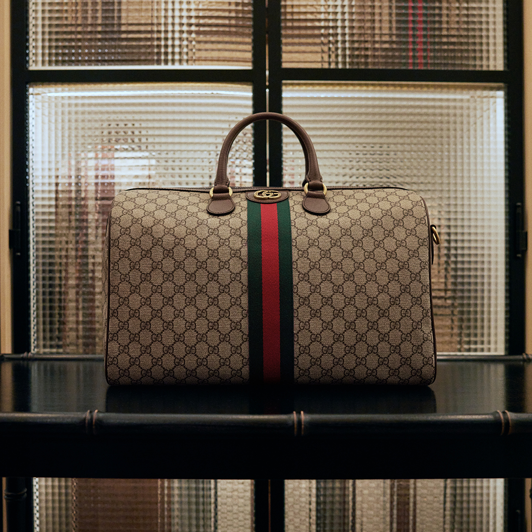 Before a special curation of iconic objects from the Gucci Archive takes a trip around the world, Global Brand Ambassador #XiaoZhan travels to Florence to discover the origins of the House and explore its heritage at the Gucci Archive and ArtLab. See more on.gucci.com/BeyondHeritage_