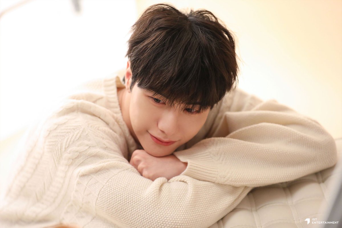 💙 HAPPY SEUNGSIK DAY 💛

항상 앨리스의 기둥이 되어주는 승식아!
이번 생일도 너무 축하해 🫶🏻🩷

#우리의_기둥_승식아_생일축하해
#HAPPY_SEUNGSIK_DAY