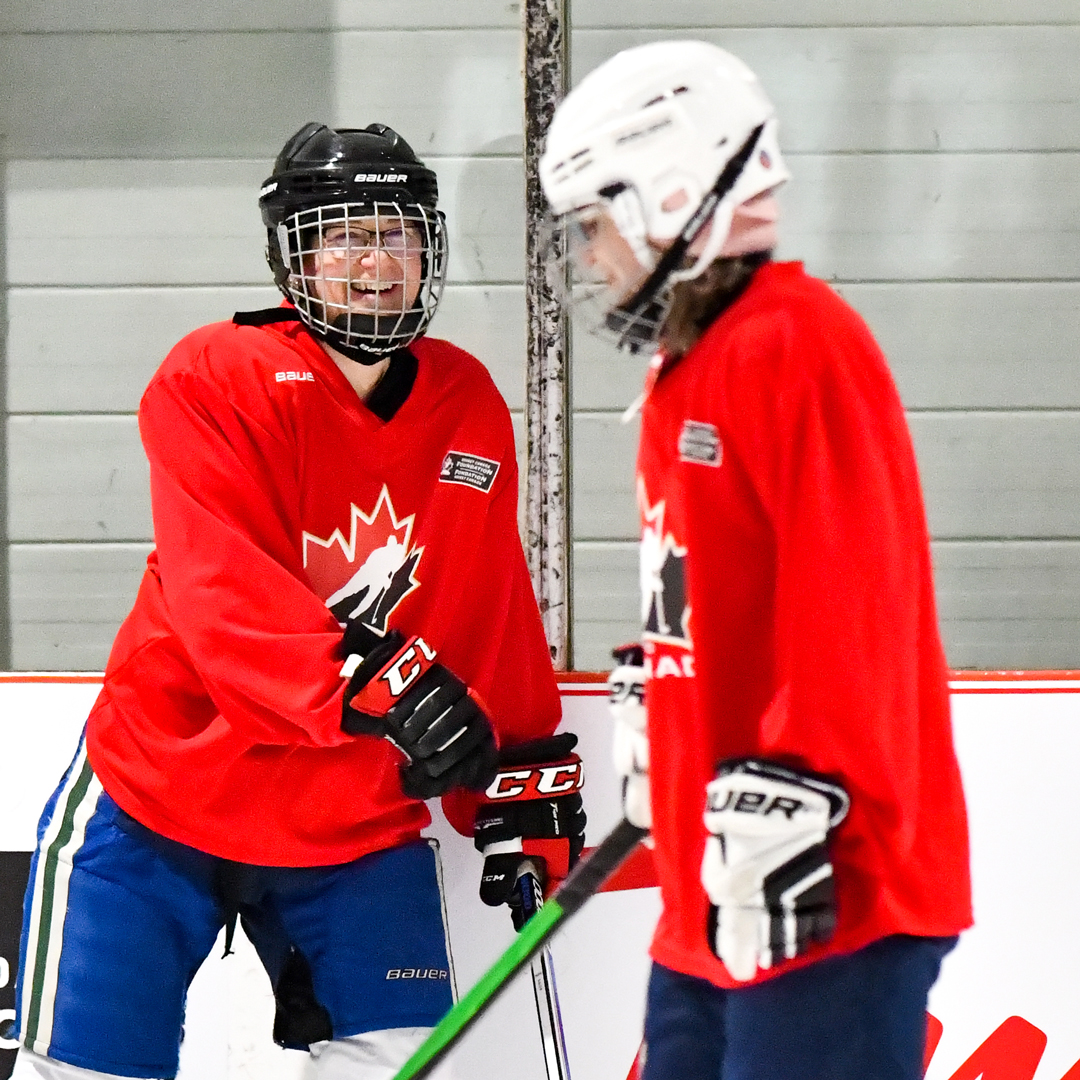 Thanks to the Hockey Canada Foundation for helping 80 participants try hockey for the first time at the <a href="/TimHortons/">Tim Hortons</a> Community Rink!

Grâce à la Fondation Hockey Canada, 80 personnes ont essayé le hockey à la patinoire communautaire <a href="/timhortonsqc/">Tim Hortons</a>!

#WomensWorlds | #MondialFéminin