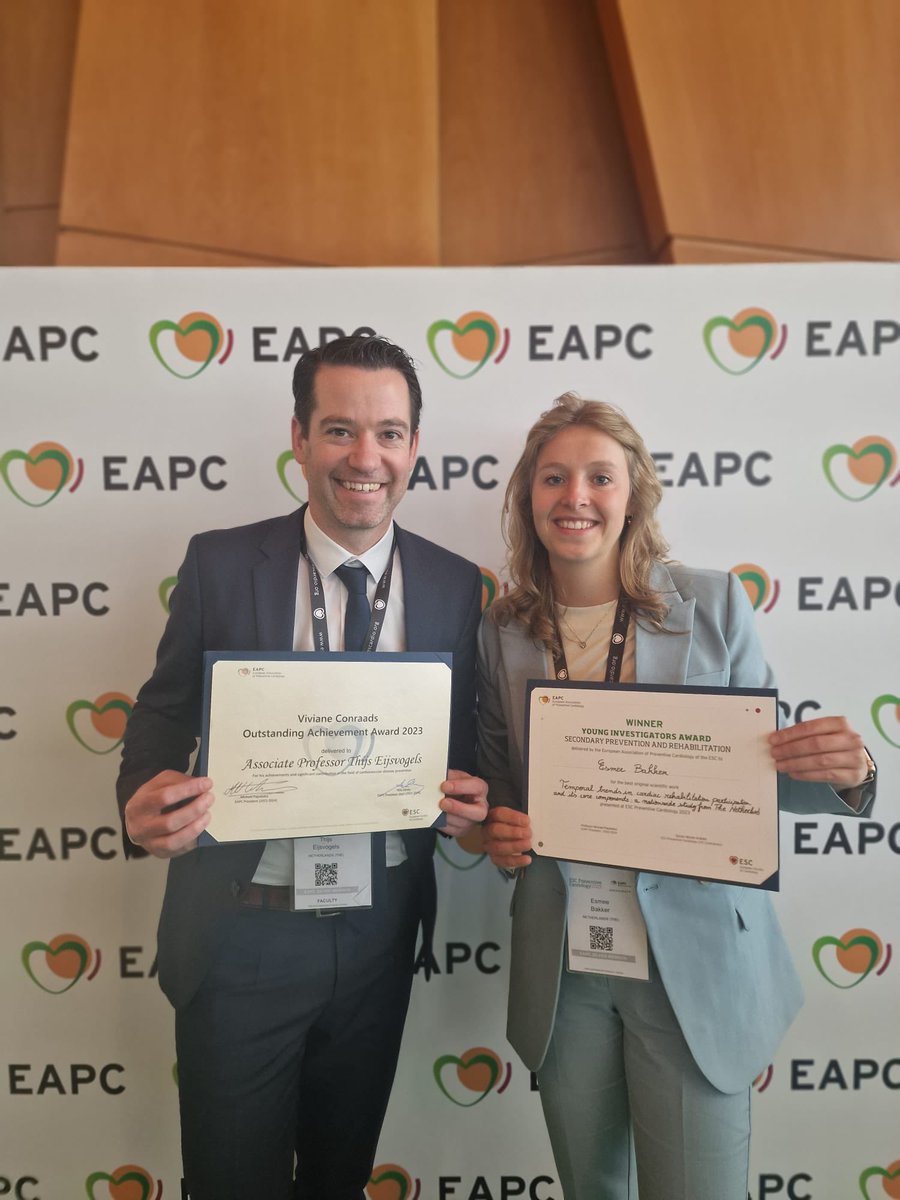 The #ESCPrev2023 congress was a blast 🔥

Incredibly honored to receive the Viviane Conraads Outstanding Achievement Award!

Furthermore, our super talent @EsmeeBakker__ won the Young Investigator Award.

A big thank you to all collaborators for making this possible 🙏🏻🤩