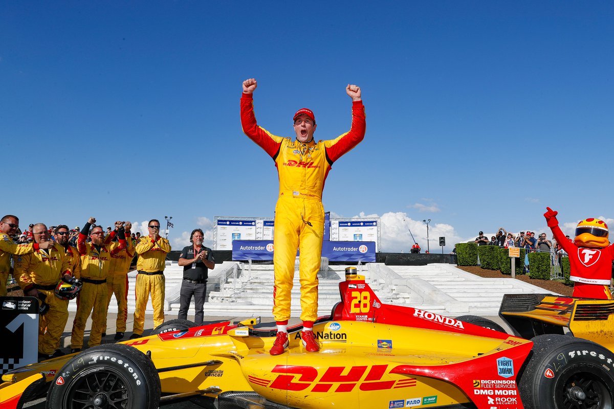 Congratulating 2018 #DetroitGP champ @RyanHunterReay and 2017 #DetroitGP podium-finisher @Hinchtown on their induction into the @GPLongBeach Motorsports Walk of Fame!