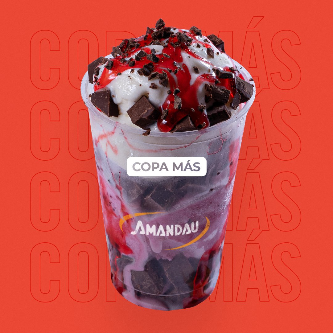 AmandauOficial's tweet photo. Barritas de chocolate🍫 + helado de 🍓frutilla, hacen de la Copa Más una combinación perfecta 😍
Contanos en los comentarios si ya la pediste.
#Amandau #Milshake https://t.co/NBJ2q6n4Ff