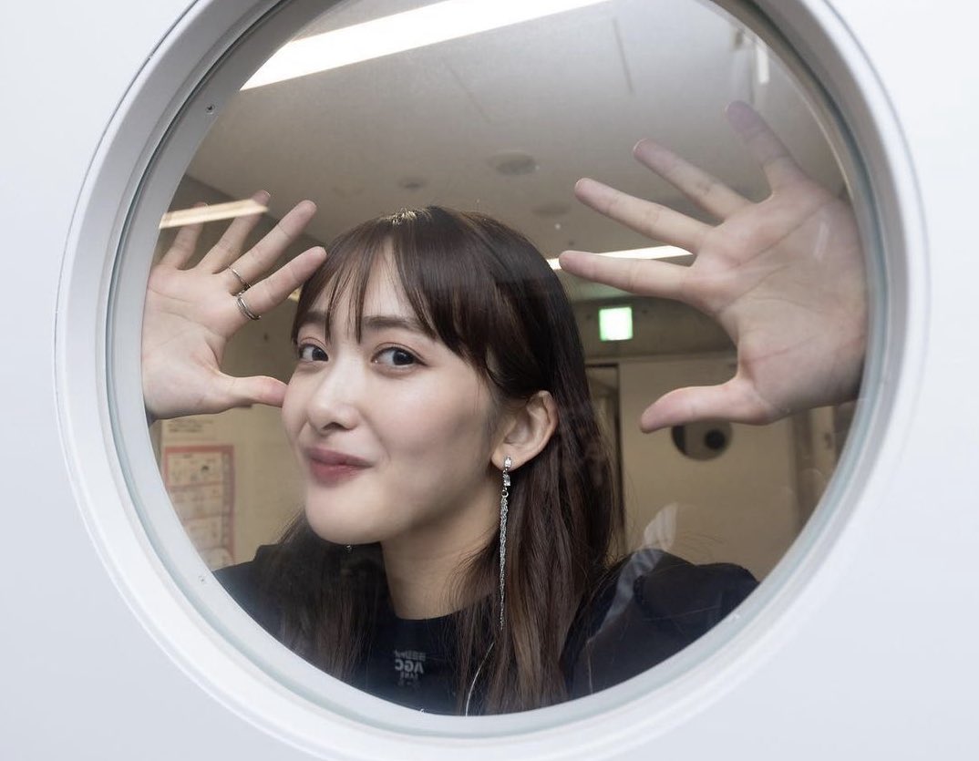 bluepllusgreen's tweet photo. 녹황색사회 내한해,,,
하루코 한국 와줘 https://t.co/nIOk3AGqlB