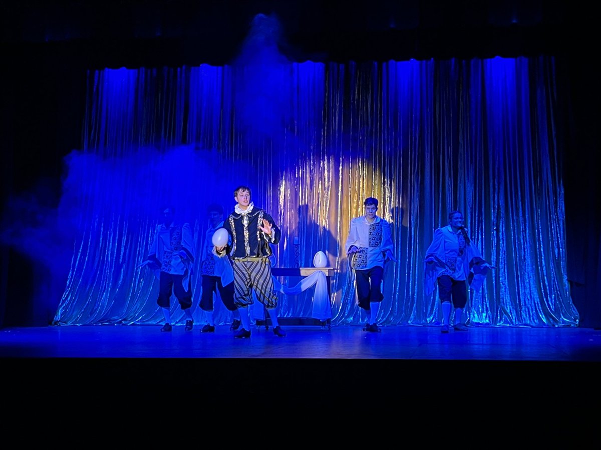 Two show day! We’re having a blast performing SOMETHING ROTTEN!