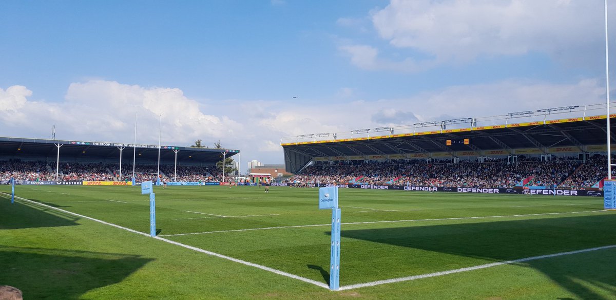 Pitchside for the Quins game. Divot fork in hand, ready to learn from the experts with <a href="/Lrowe67Rowe/">lyndon Rowe 💙</a> <a href="/GreenWitch81/">Adam John Witchell</a> Come on boys!