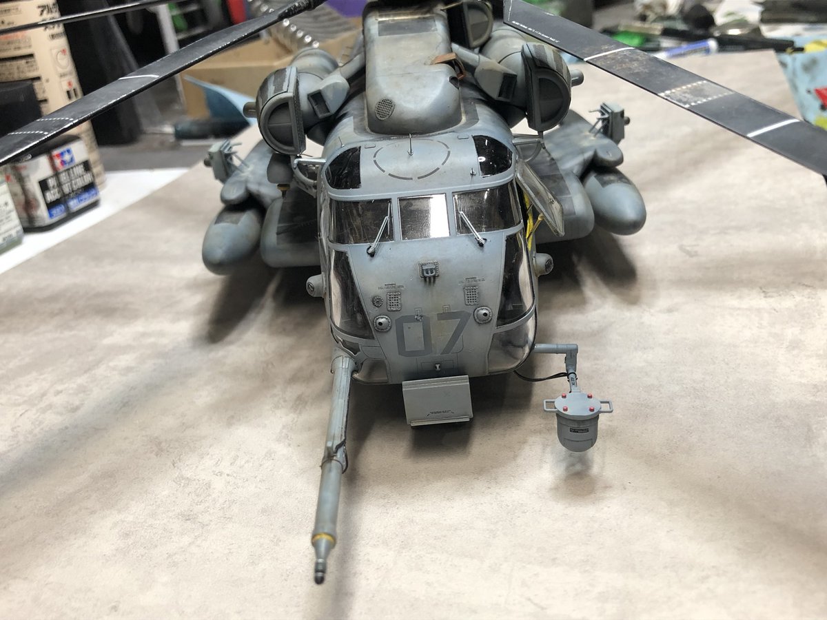 アカデミー1/48 CH-53Eスーパースタリオン完成です。 実は私が航空機で