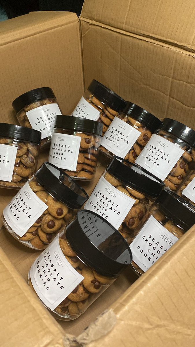seasalt chocolate chip cookies rasa dia memang  premium.. READY STOCK korang... So sape nk join postage sebelum raya korang boleh pm mina okay?
- thread 
wasap.my/601112453391/c…
📍 telegram 
t.me/shopping_with_…

Rm 17 ONLY