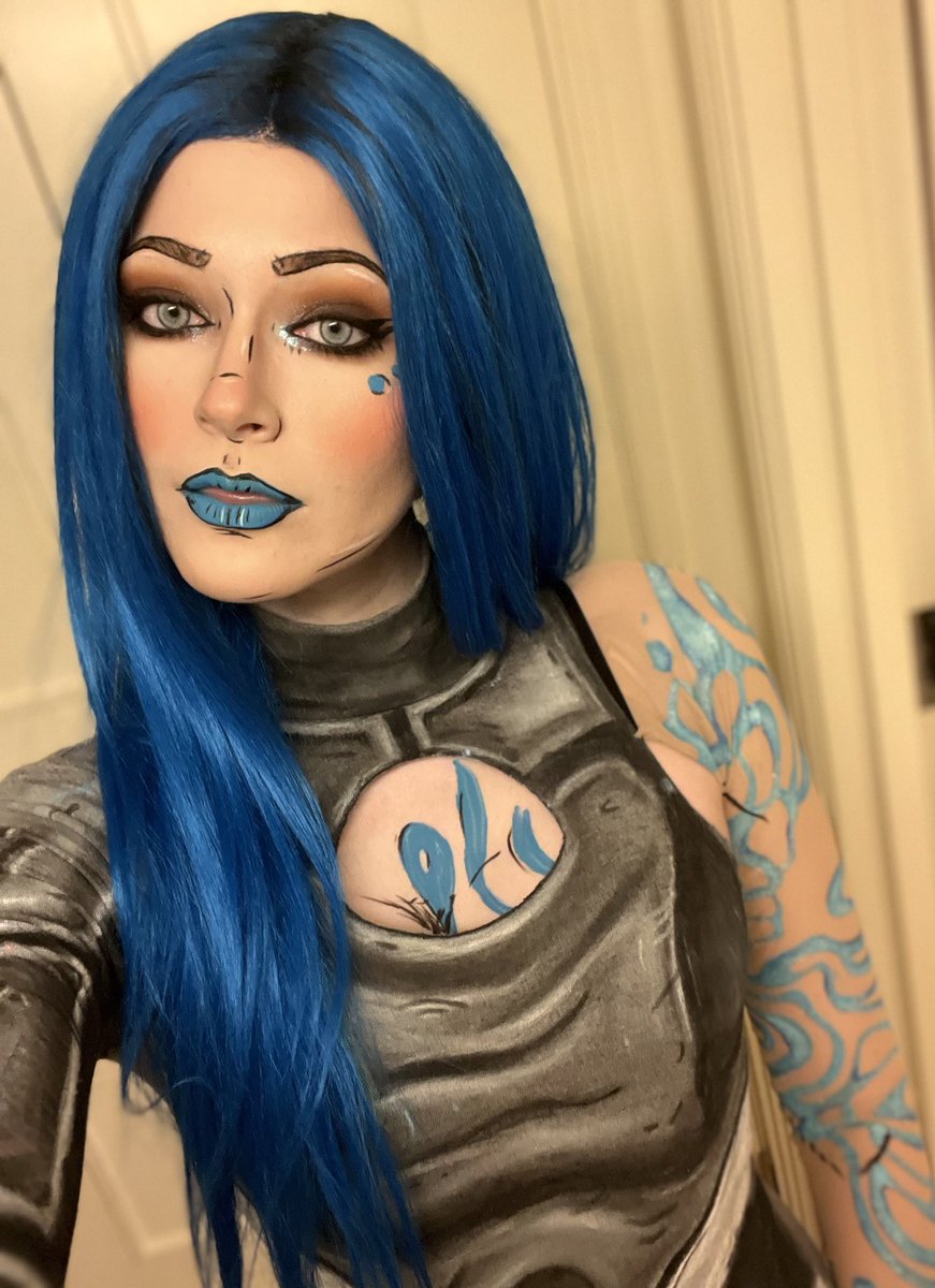 phaseknight_'s tweet photo. It’s my birthday and I’m now one of Maya’s canon ages COOL

She’s either 25 or 27 idk the numbers don’t always match up 

#borderlands https://t.co/z4WDhZCTjL
