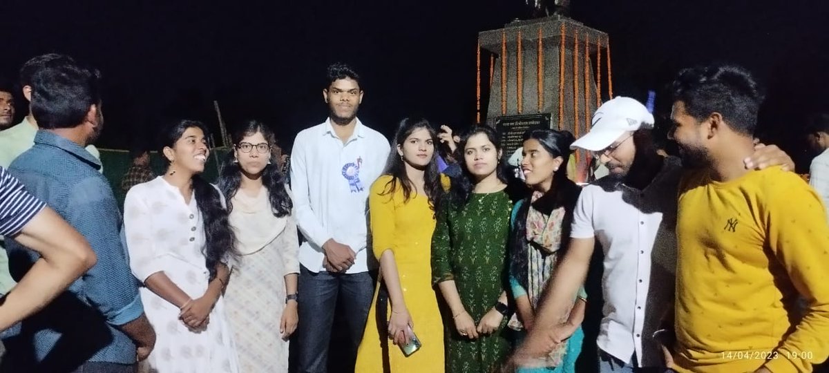 DAVSChiefCG's tweet photo. गुरु घासीदास विश्वविद्यालय बिलासपुर( CENTRAL UNIVERSITY) में विश्वरत्न बाबासाहब डॉ. बी. आर. अम्बेडकर जी की जयंती धूमधाम से मनाया गया , 
कार्यक्रम को सफल बनाने के लिए आप सभी साथियों का धन्यवाद ! जय भीम
- प्रशांत कुमार टंडन 
#GGU #DAVS #DACE #prashanttandan @DAVSChiefCG @davschief https://t.co/b4wx3FGizV