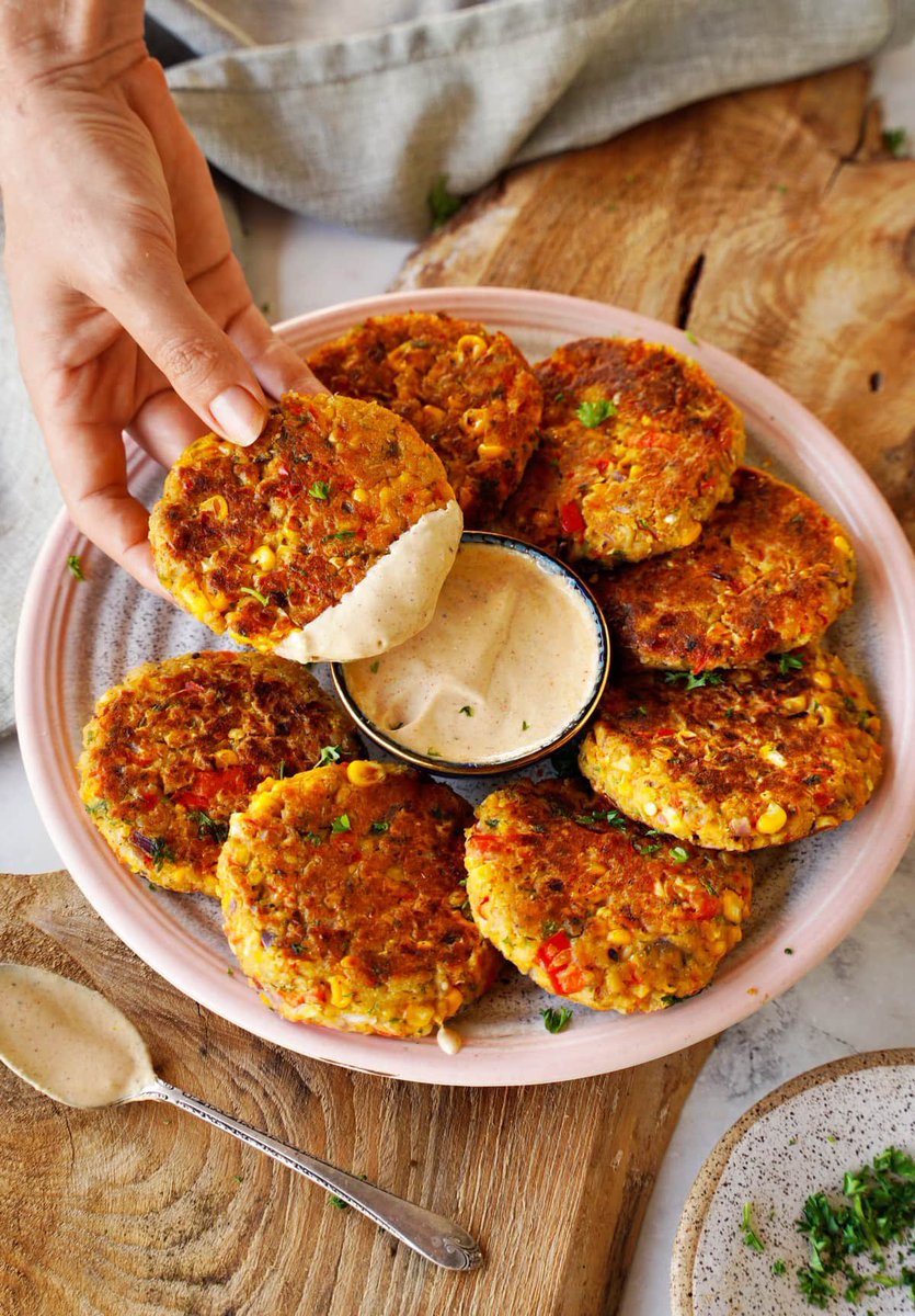 Freakin' Fritter Saturday! -- Chickpea Fritters
#plantbased #protein #fiber #crispyexterior with a light, fluffy veggie-packed center
Can be #panfried #airfried #ovenbaked #Chickpea #Fritters 
#glutenfree #vegansnack #appetizer 
elavegan.com/veggie-fritter…