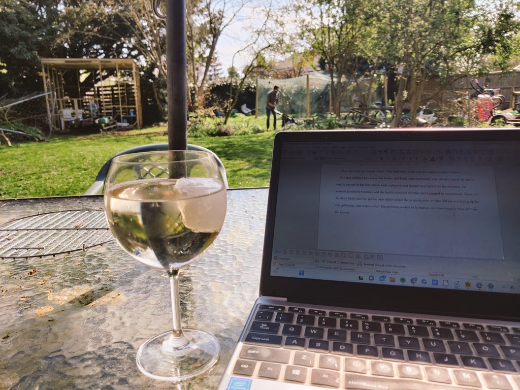 Spot the husband!
In my happy place - sunshine, gin and a book to edit 💜💜💜
#romanceauthor #gardenlife
#Suffolk #rhubarbgin #saturday
