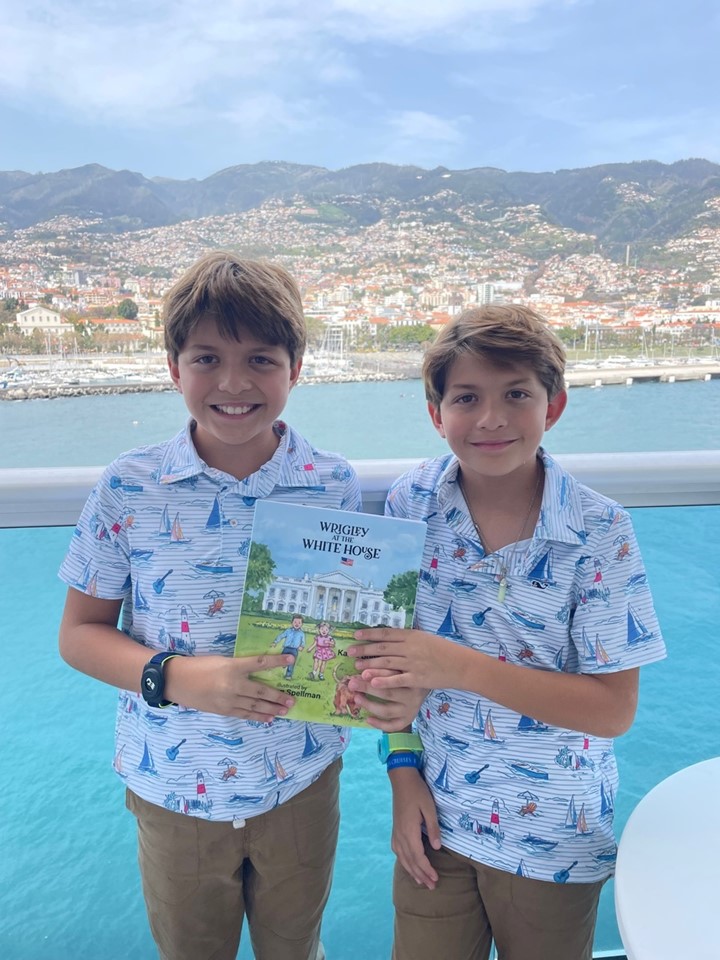 The new children's picture book, "Wrigley at the White House" is taken to Portugal by these avid readers. Nice to see.