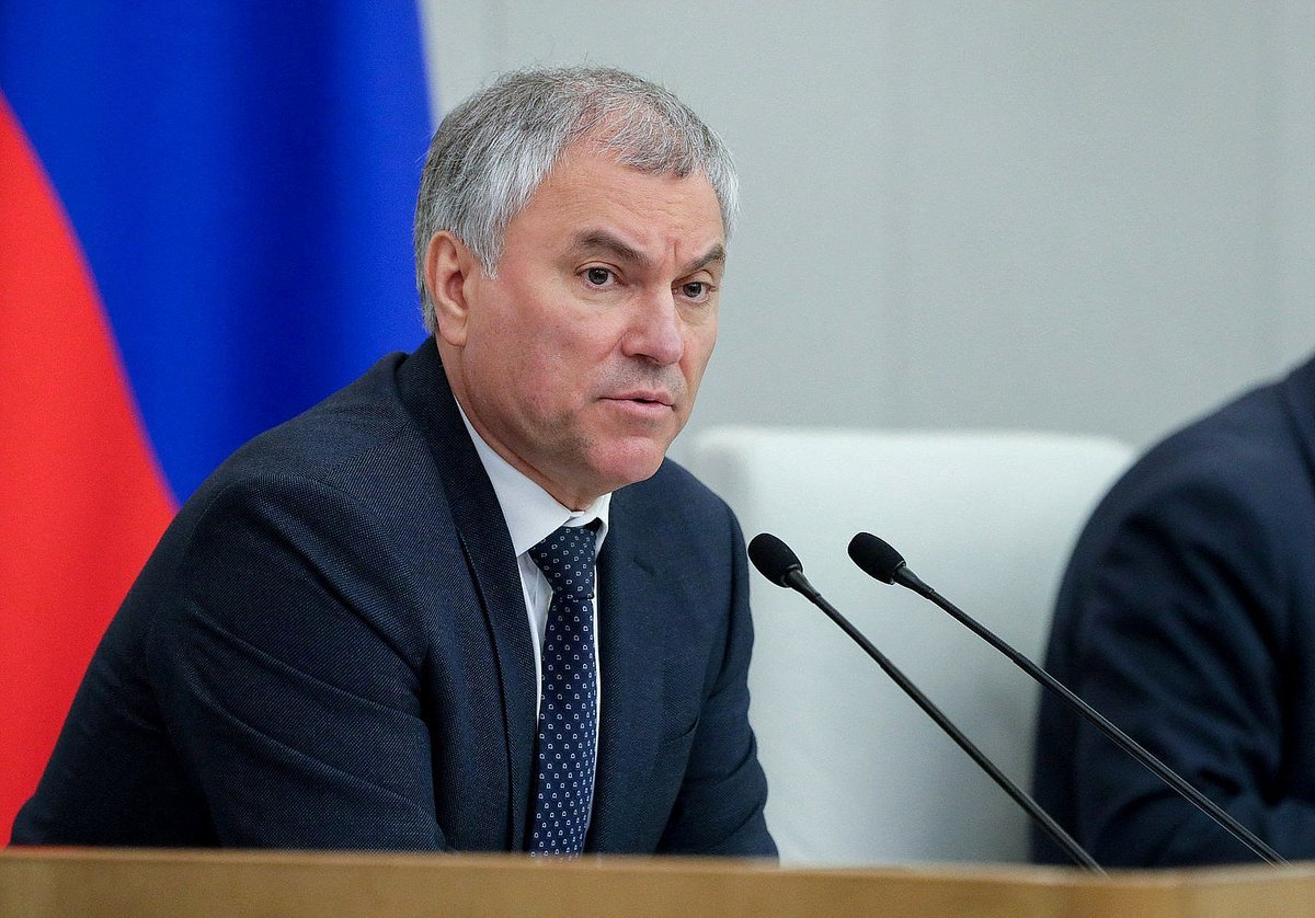 #Володин: Жителите на САД и Европа сè помалку се согласуваат со политиката на шефовите на нивните на држави насочена кон поддршка на режимот во Киев. 
Неодобрување во САД достигна 43%, во Британија - 65%, во Германија - 70%, во Франција - 80%.