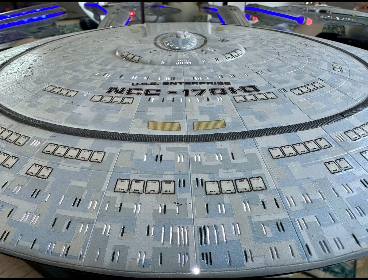 JJModelMaking's tweet image. Oh yes. She&apos;ll fly...
#StartrekPicardSeason3 #Ussenterprised #Galaxyclass