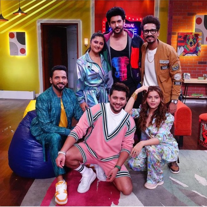 Entertainment ki night hogi khoobsurat with @TheRashamiDesai @RubiDilaik 
#RashamiDesai #Rashamians 
#RubinaDilaik #Shivinnarang #NishantBhat