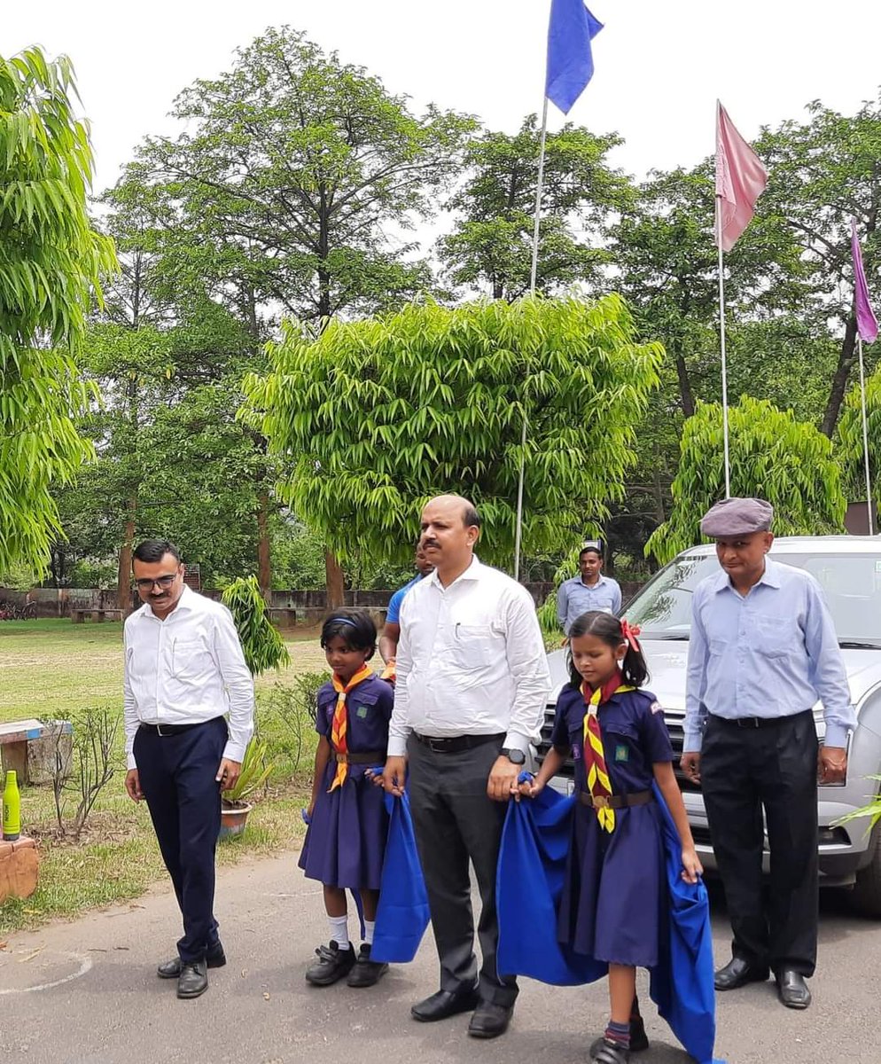 KvMaithonDam's tweet photo. 3-Day workshop on ‘Developing Language Skills’ for T.G.T. English at K.V. Maithon Dam concludes in the august presence of Hon. Deputy Commissioner, K.V.S., R.O., Ranchi, Shri. D. P. Patel. #KVS #englishworkshop @KVS_HQ @KendriyaRanchi @DPPatel44914035 @NavenduParashar https://t.co/GCqQpM9BCp