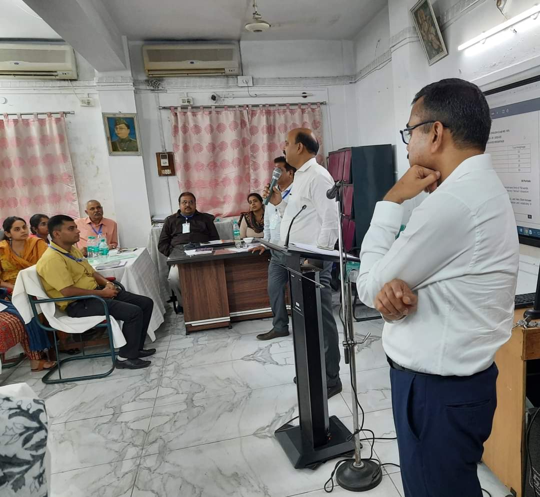 KvMaithonDam's tweet photo. 3-Day workshop on ‘Developing Language Skills’ for T.G.T. English at K.V. Maithon Dam concludes in the august presence of Hon. Deputy Commissioner, K.V.S., R.O., Ranchi, Shri. D. P. Patel. #KVS #englishworkshop @KVS_HQ @KendriyaRanchi @DPPatel44914035 @NavenduParashar https://t.co/GCqQpM9BCp