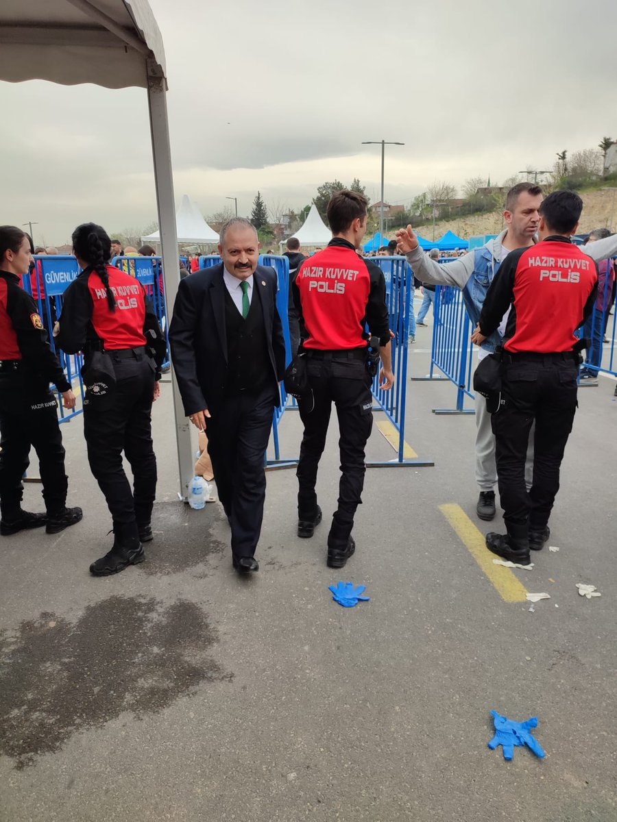 Kader gayrete aşıktır
Kahraman Uzman Çavuşların mağduriyetinin çözümü için Sayın Cumhurbaşkanımız @rterdogan ın Kocaelindeki Şehir hastanesi açılışı proğramındaydık
Cumhurbaşkanlığı ekibine Dosyamızı verdik
3Milletvekilimiz ilede görüştük.
Akşam İstanbulda olacağız
Yarın Akparti