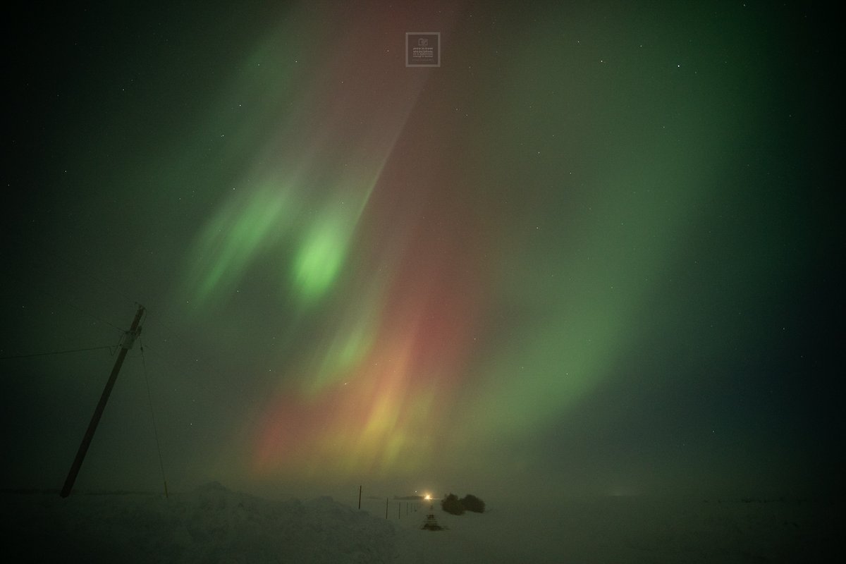 I love how the fog added to these captures of lady #aurora during the latest event back in March.  I’d gladly post more storm content. #stormhour #ndlegendary