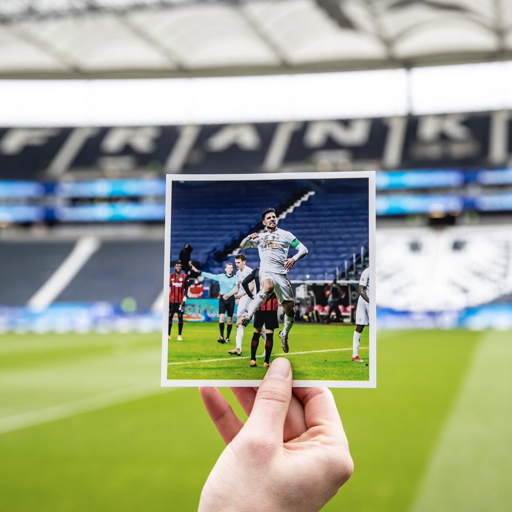 borussia's tweet photo. 🔙 in 2020: 𝑪𝒂𝒑𝒊𝒕𝒂𝒏𝒐 𝑪𝒐𝒎𝒆𝒃𝒂𝒄𝒌 🤩

#Bundesliga #SGEBMG https://t.co/Vsz4KTVFPv