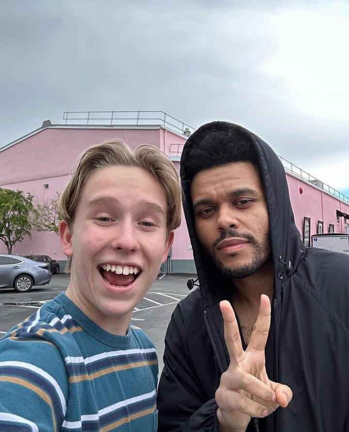 The Weeknd Brasil  Fan Page on X: Faixa 9 - Best Friends https